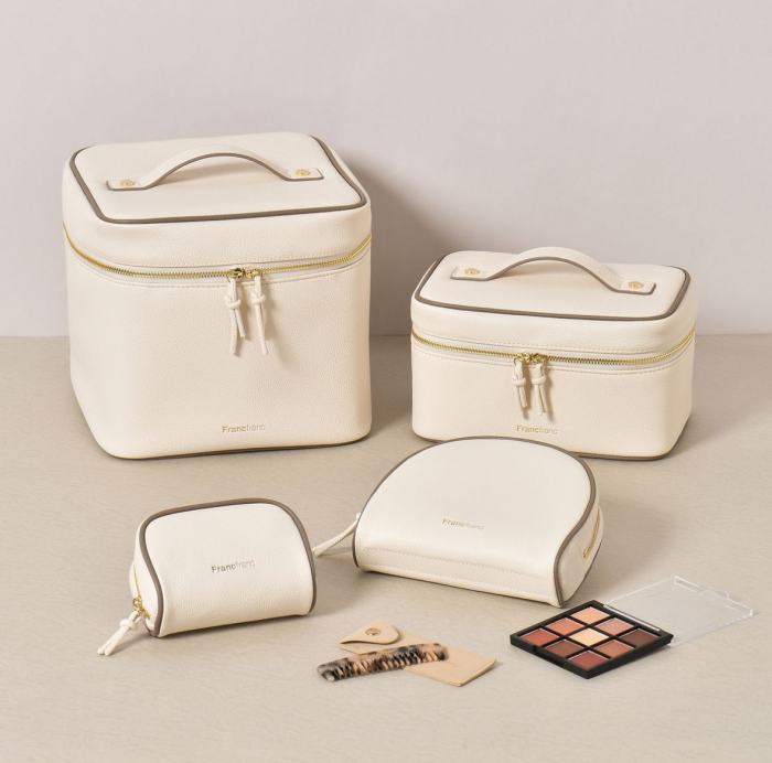 トレンドのバイカラー👜🤍｜フランフラン｜ショップニュース｜KUZUHA