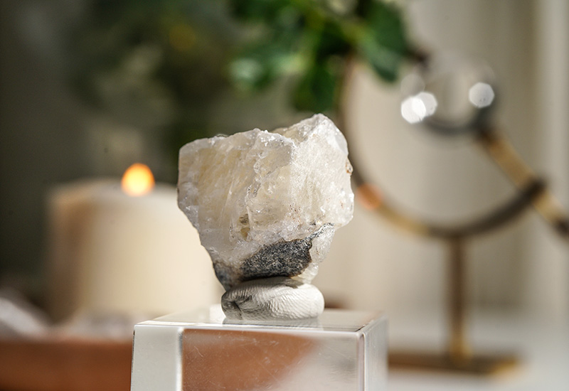 ゆっくりと身体を置いていくフェナカイト – kuwa works