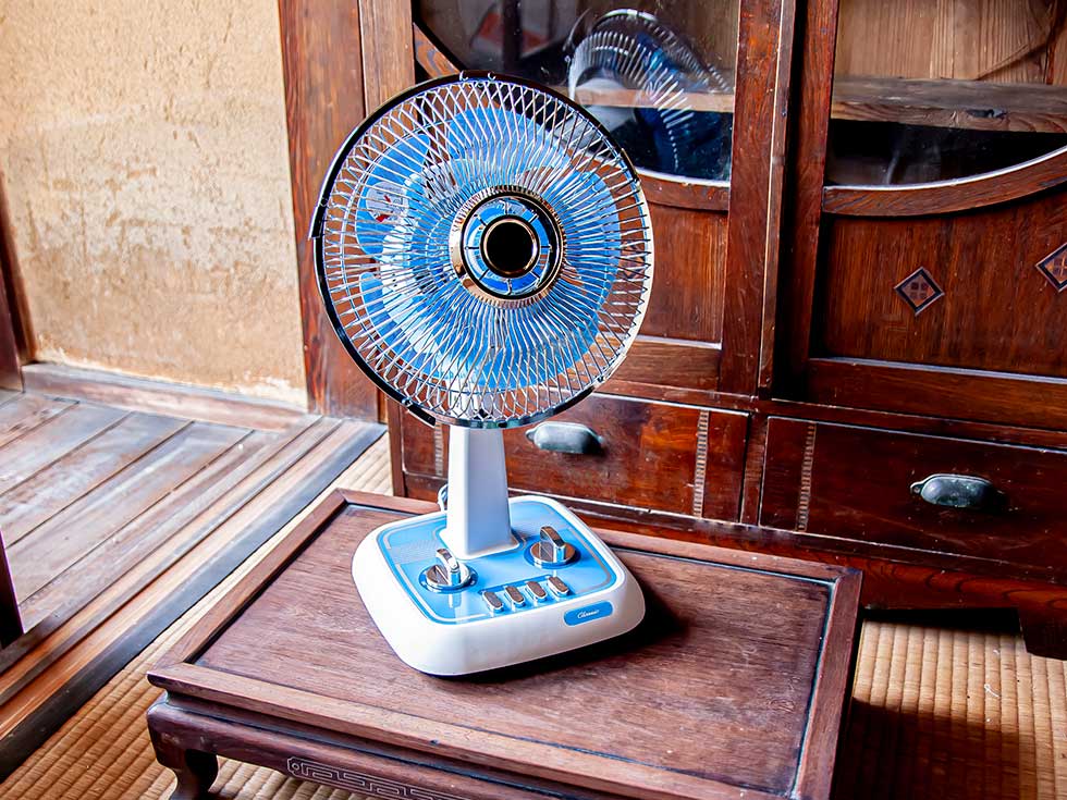 2025 NEWモデル／新しくて懐かしい、レトロ扇風機をご紹介（KLF-2056