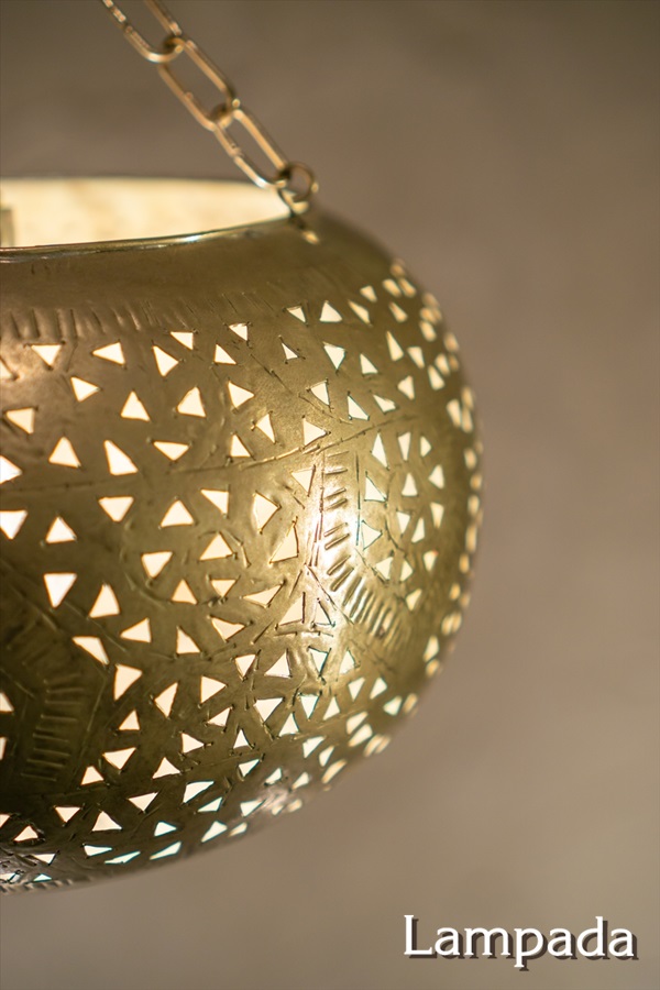 モロッコ製の真鍮（しんちゅう）ランプ ユニーク モロッコ製の真鍮