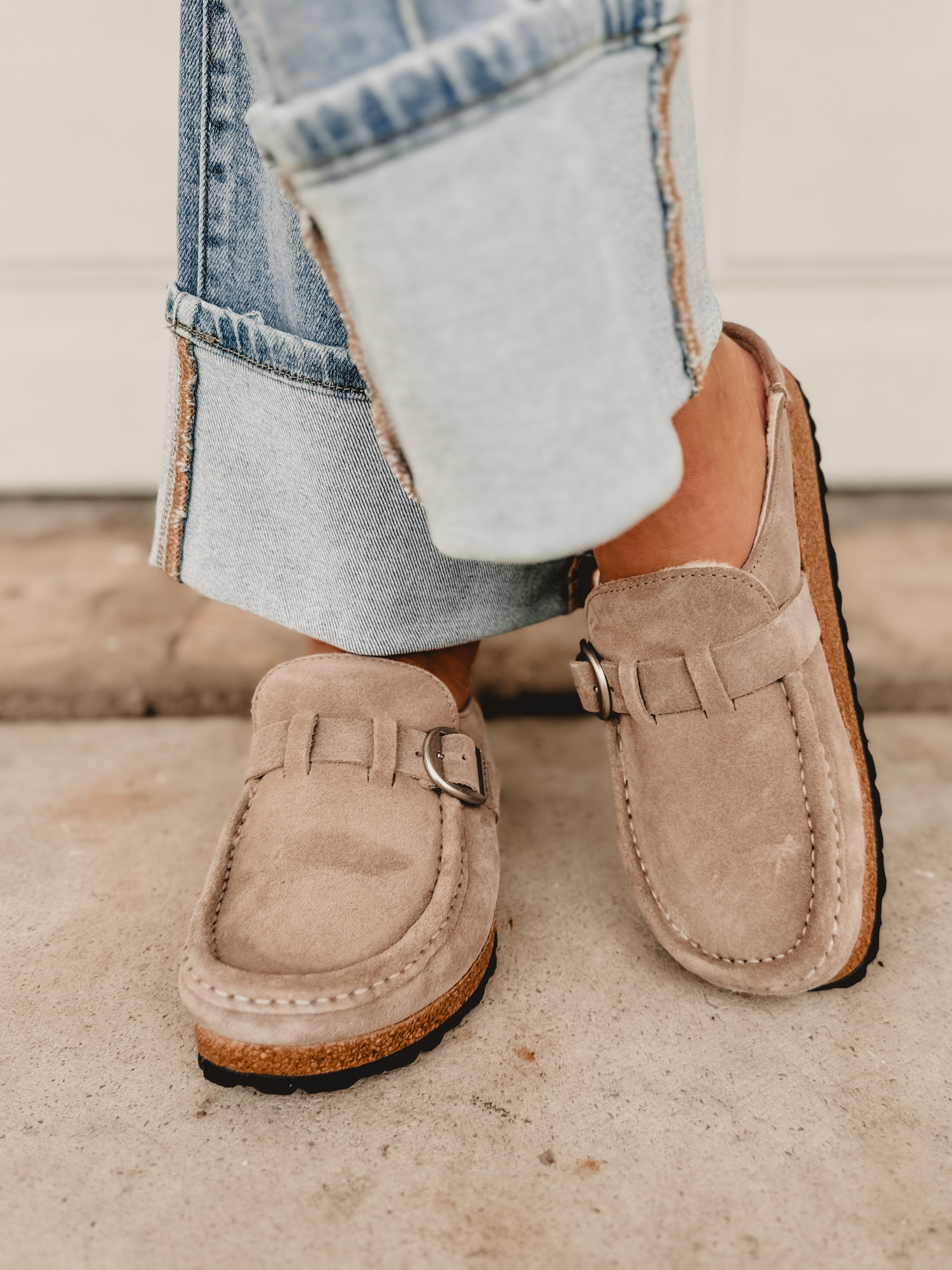 Birkenstock Buckley Suede Leather Shearling Clog - Stone Coin