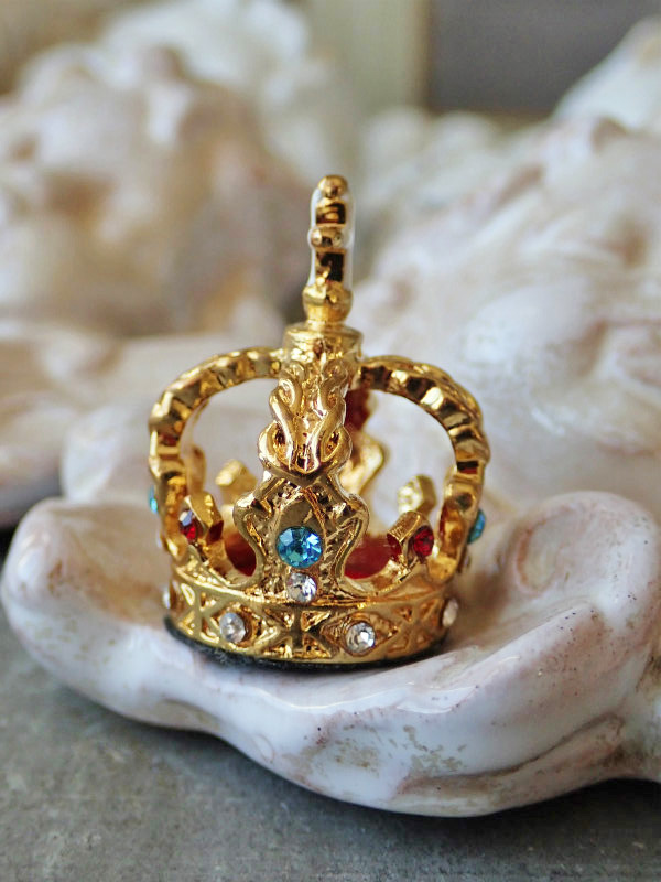 新古品タグ付き AP chocolate Piece ブラウス 王冠 TRIPLE CROWN