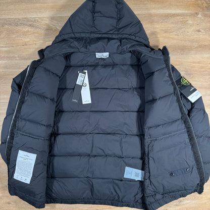 Stone Island Seamless Tunnel Nylon Down-TC Jacket in Black – Label
