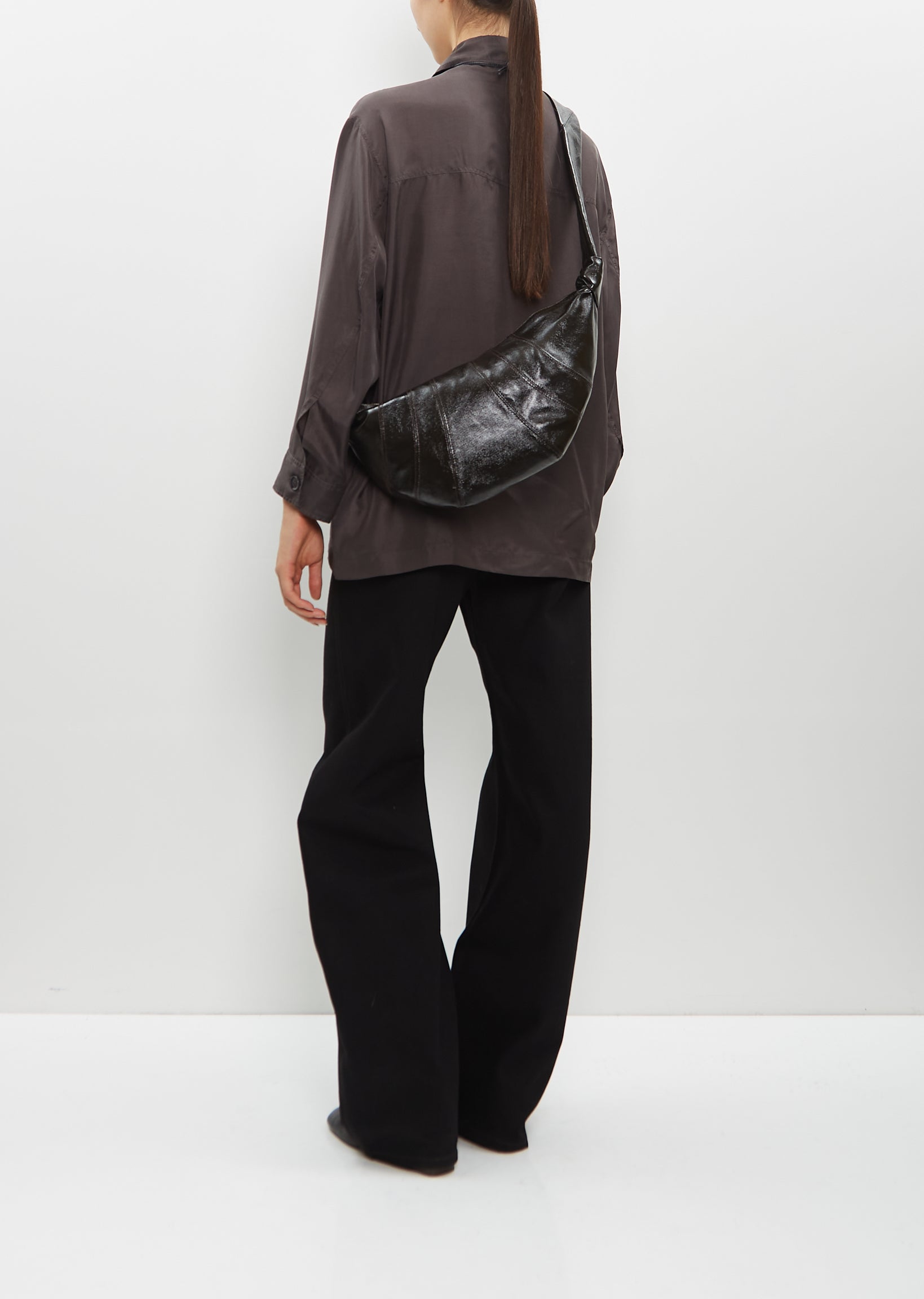 Medium Croissant Bag — Truffle – La Garçonne