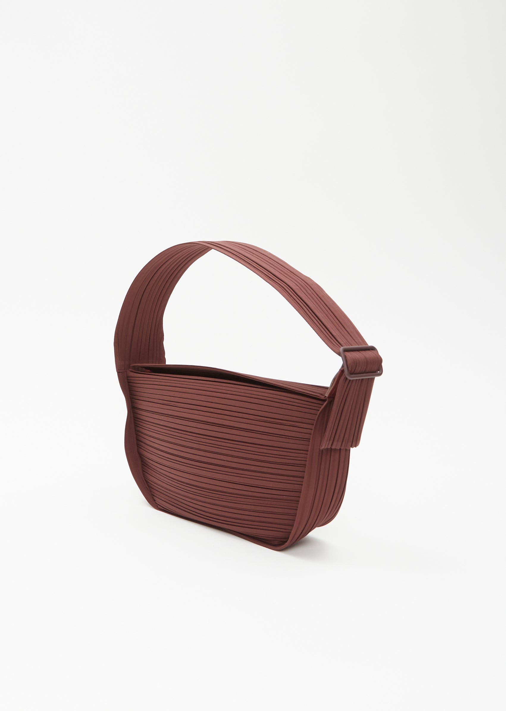 Pleats Half Moon Bag – La Garçonne