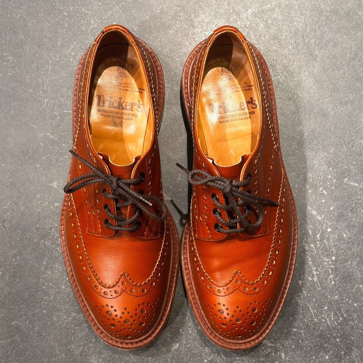 極美品【Tricker's】トリッカーズ バートン ウイングチップ カーフ