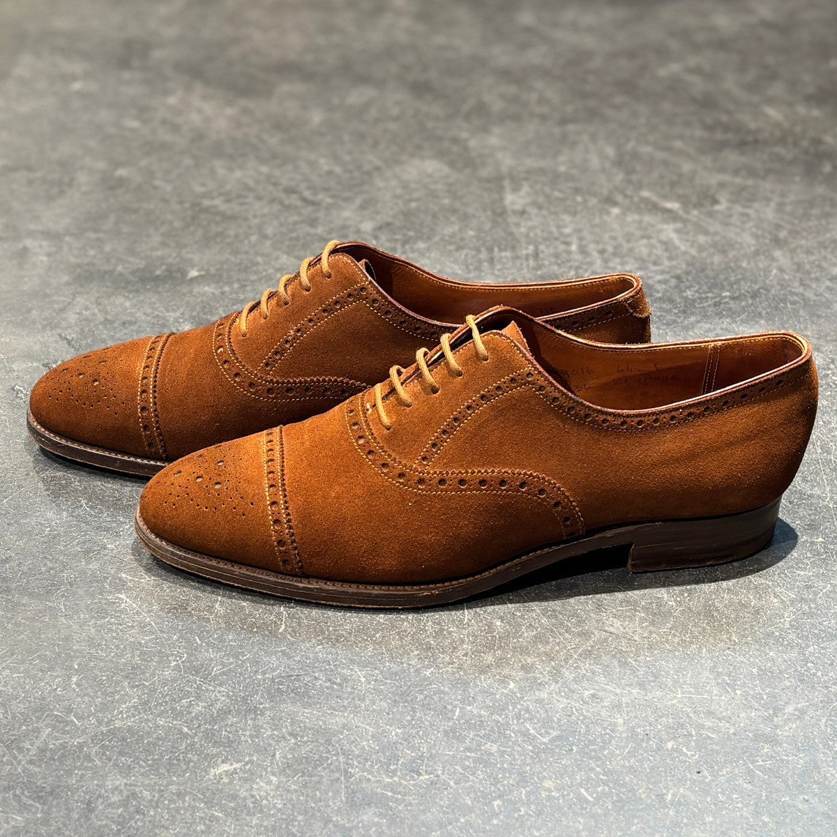 JOHN LOBB】ジョンロブ スエードシューズ セイモア パンチドキャップ