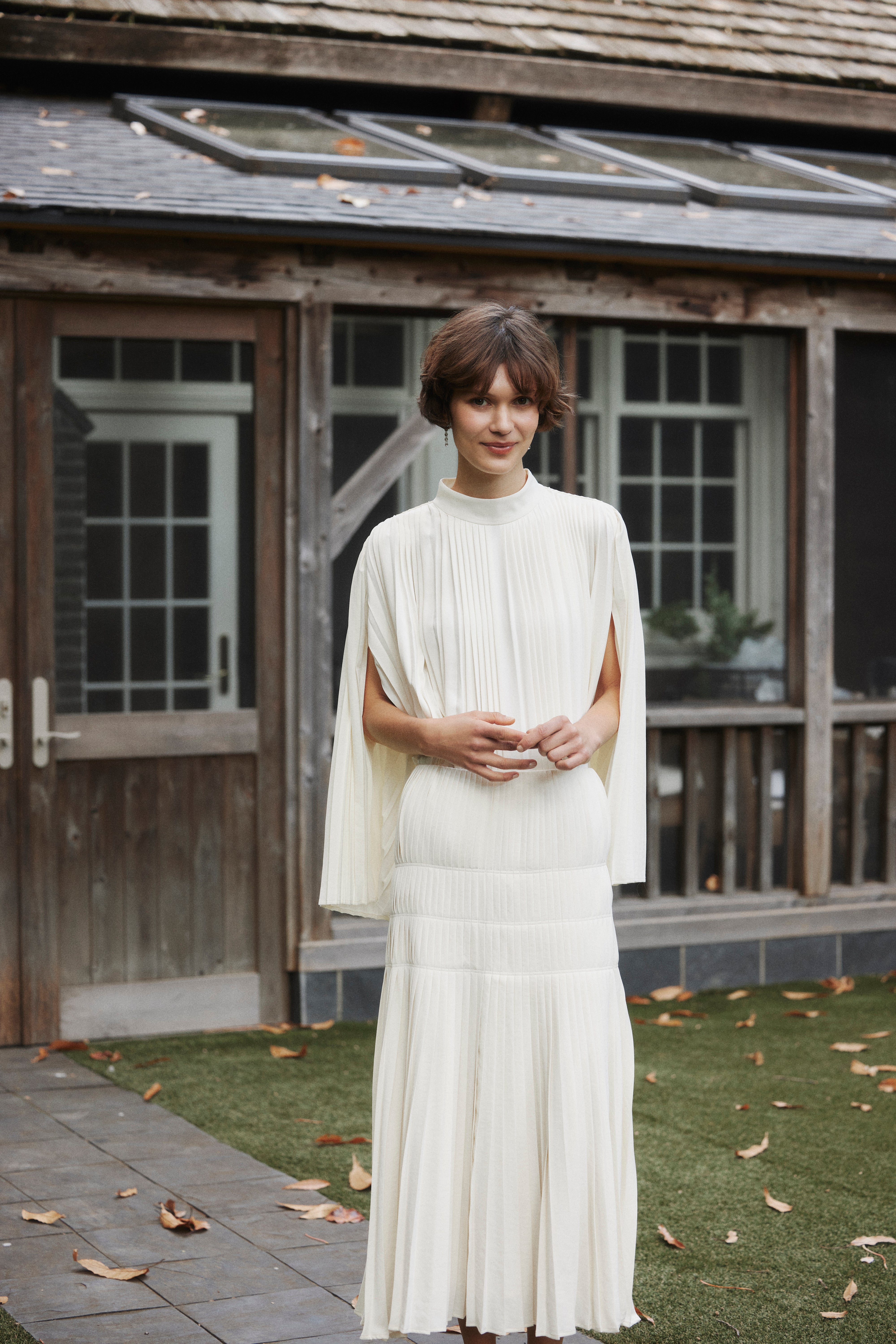 Powder Satin Pleats Cape Blouse – L'AUBE BLANC