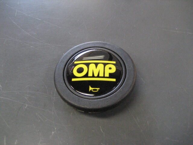 OMP 新ロゴホーンボタン – ラ・アンスポーツ／Launsport