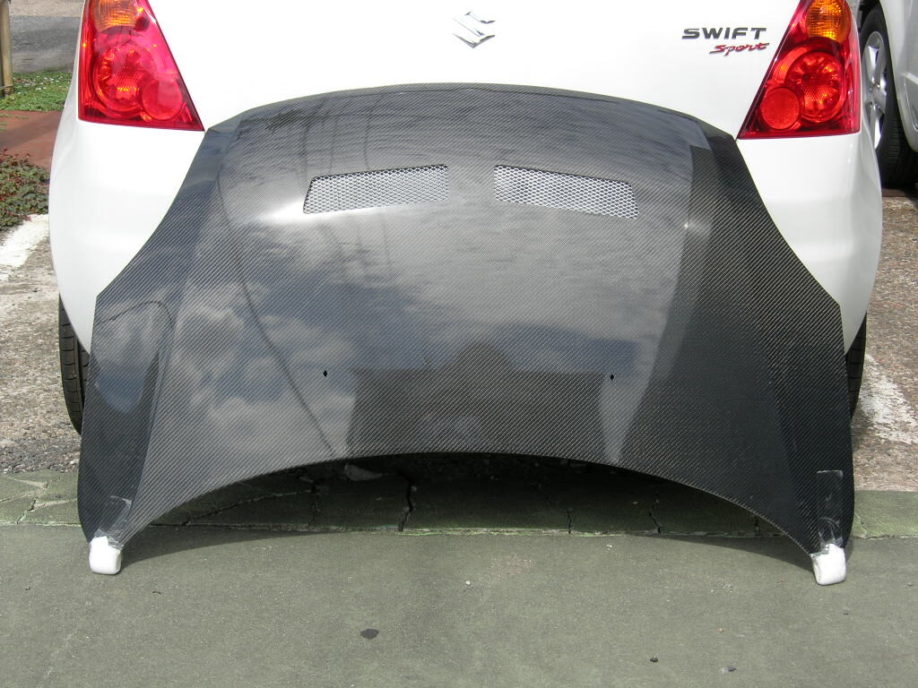 JWRCタイプ ダクト付きカーボンボンネット ZC31S用 – ラ・アンスポーツ