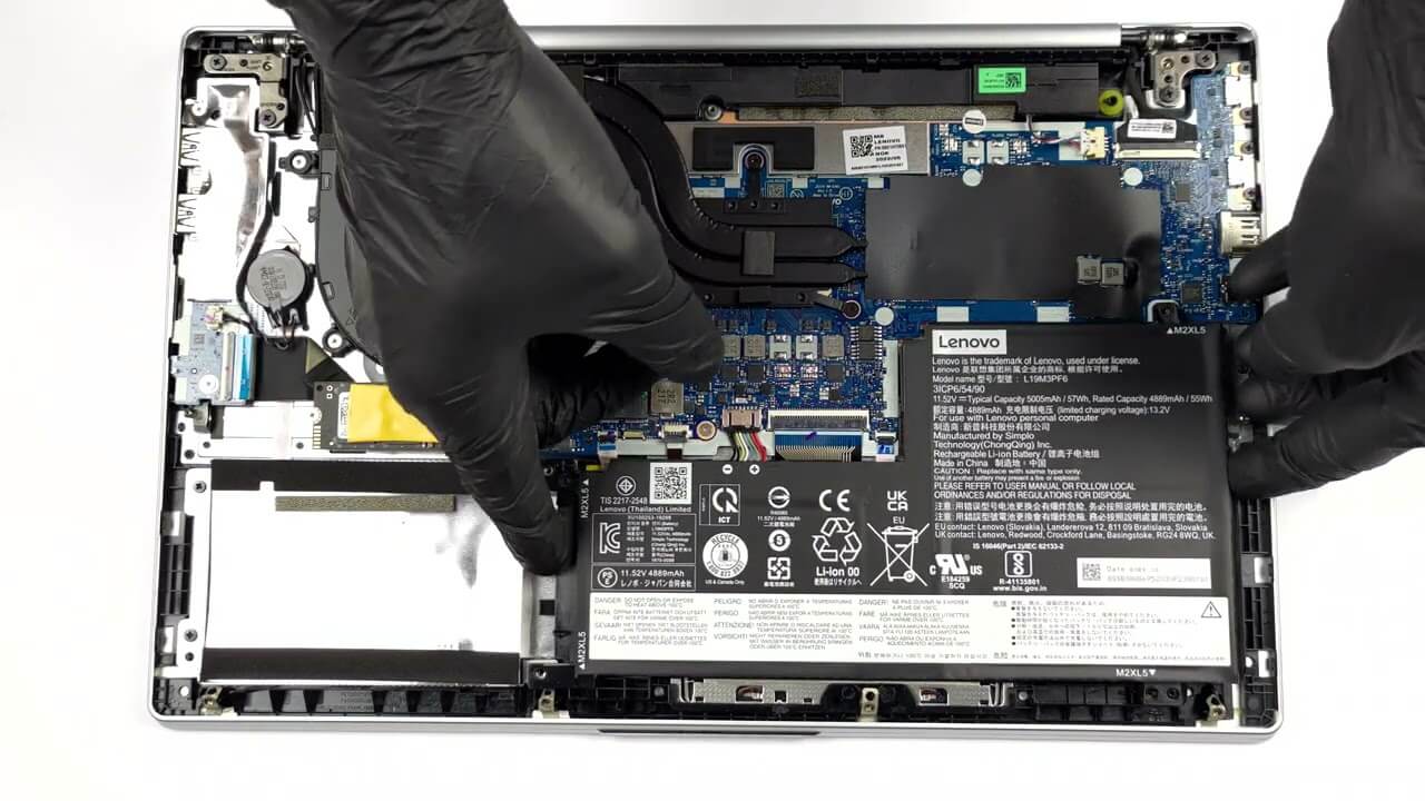 Inside Lenovo IdeaPad 5 (15