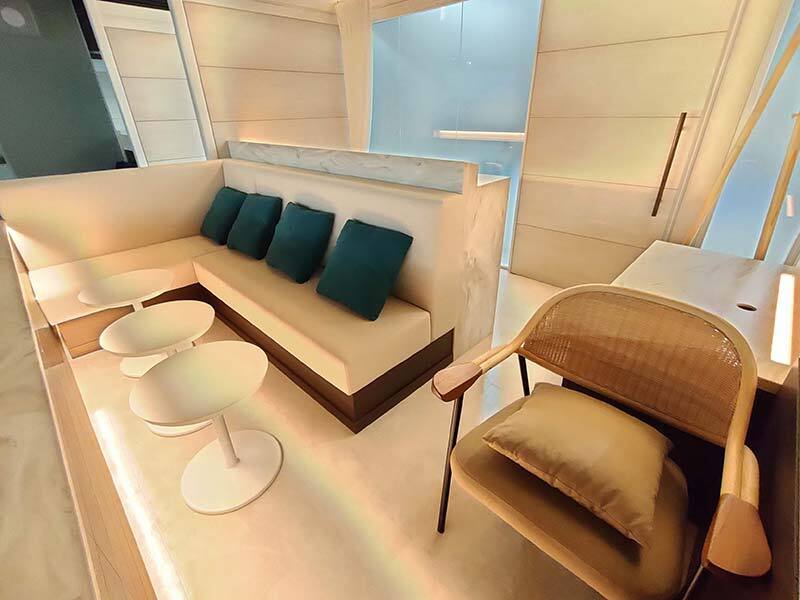 L'Arc-en-Ciel Official Website