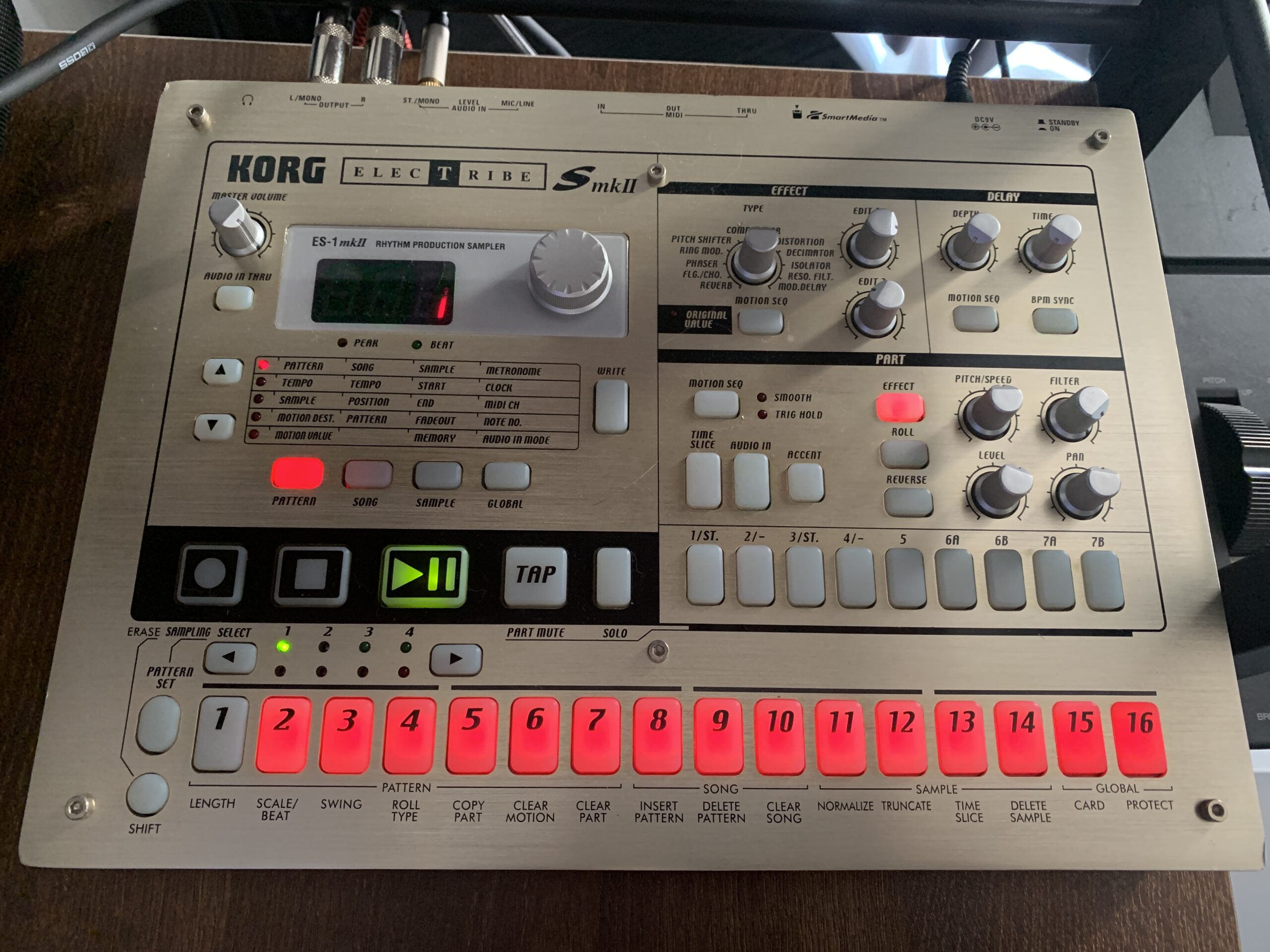 Electribe Sampler ES1 in 2024 - review - Larry Lamon