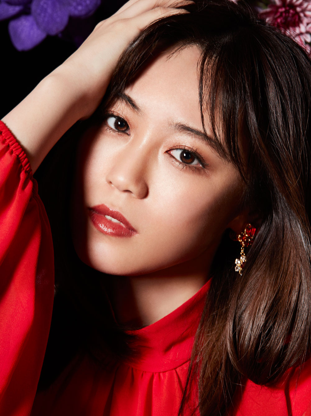 鷲尾伶菜 | ARTIST | LDH - LOVE + DREAM + HAPPINESS TO THE WORLD -