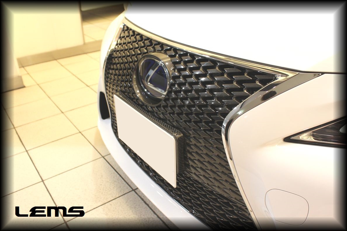 IS 200t/250/350/300h Fスポーツ用 カーボン ナンバーベース