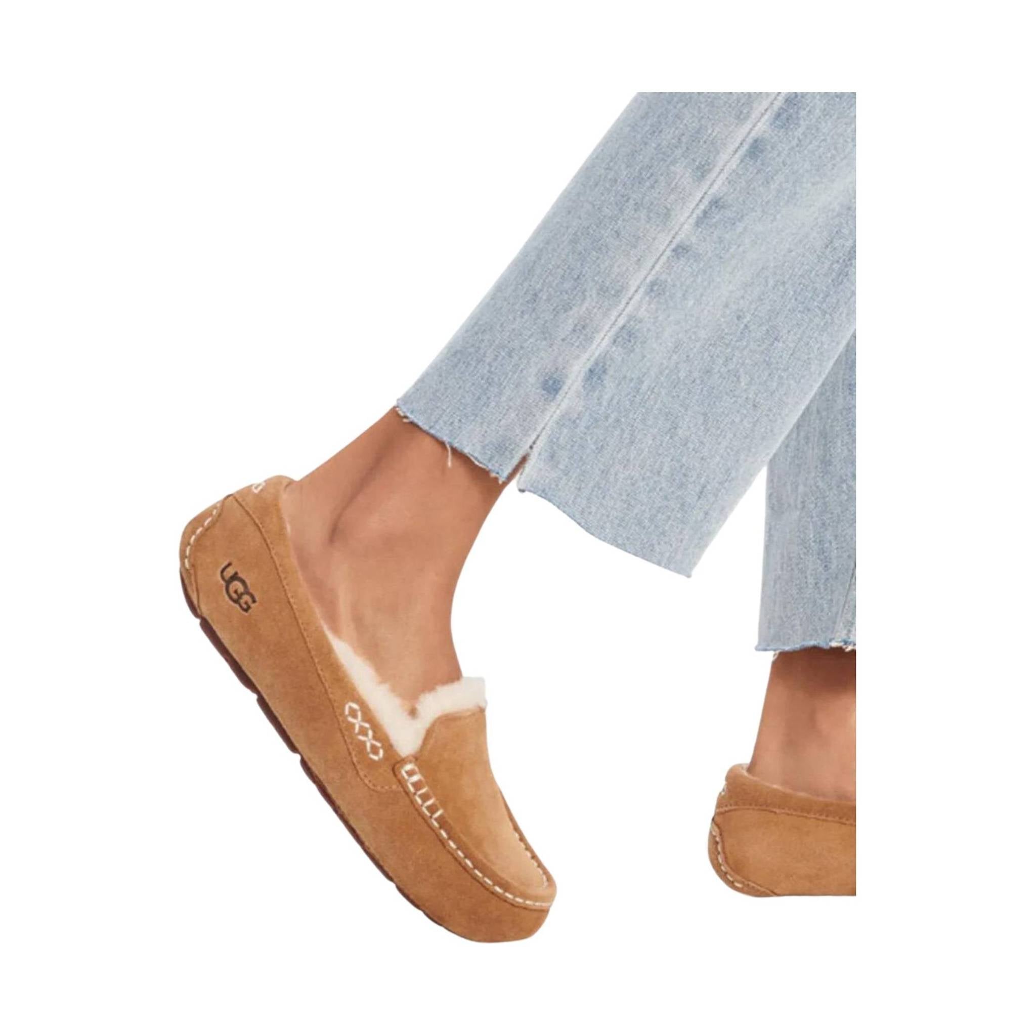 UGG Women's Ansley - Chestnut – Lenny's Shoe & Apparel