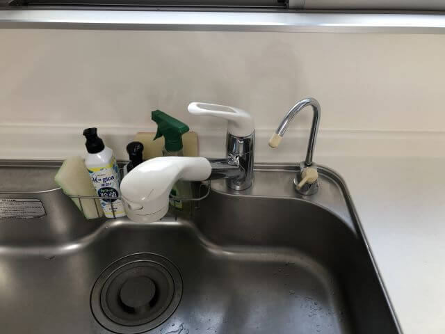 アムウェイの補助水栓の交換とビルトイン型浄水器を取り付けて欲しいと