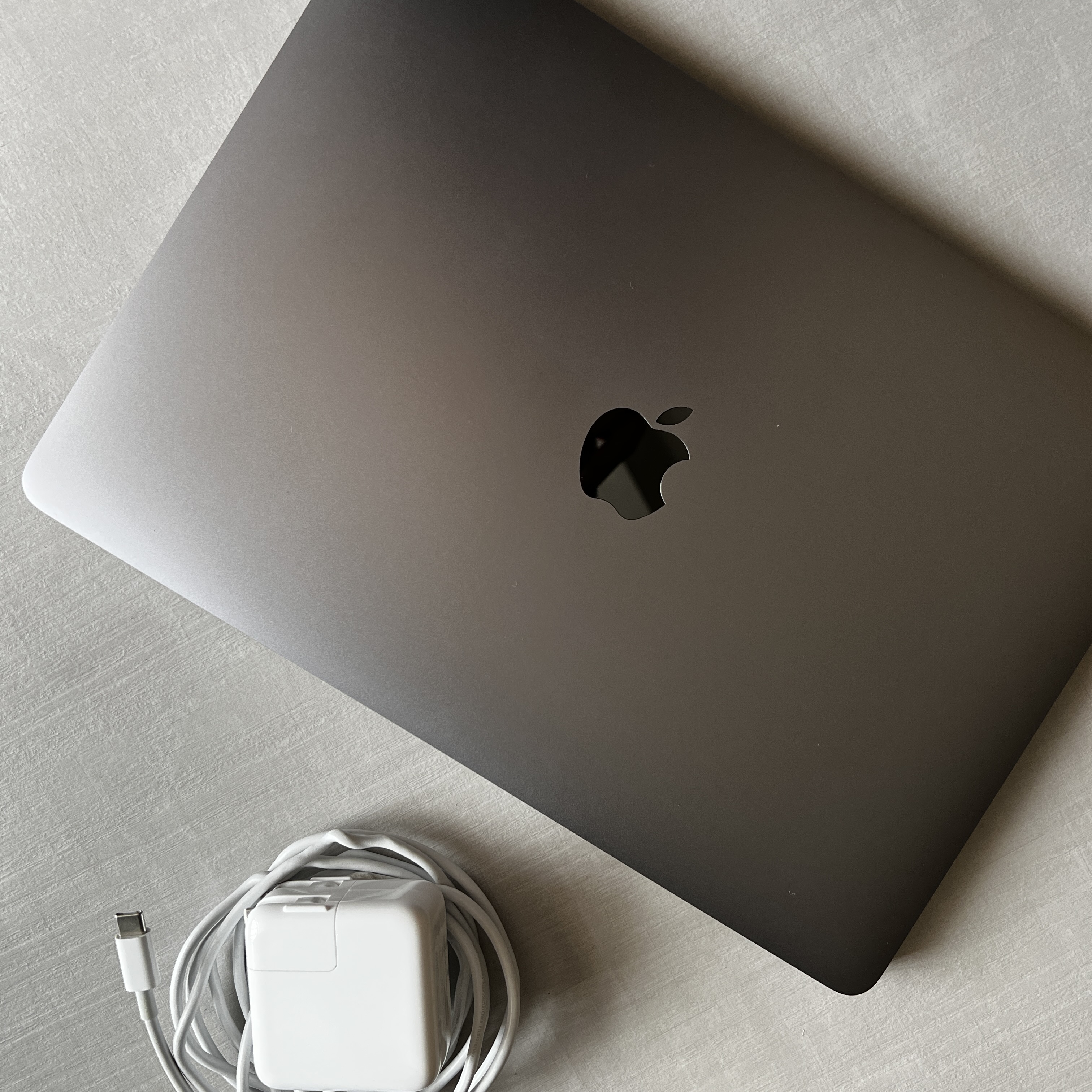 Macbook Air M1 13″ 256GB SSD 8GB RAM SPACE GRAY (seminovo) – LS