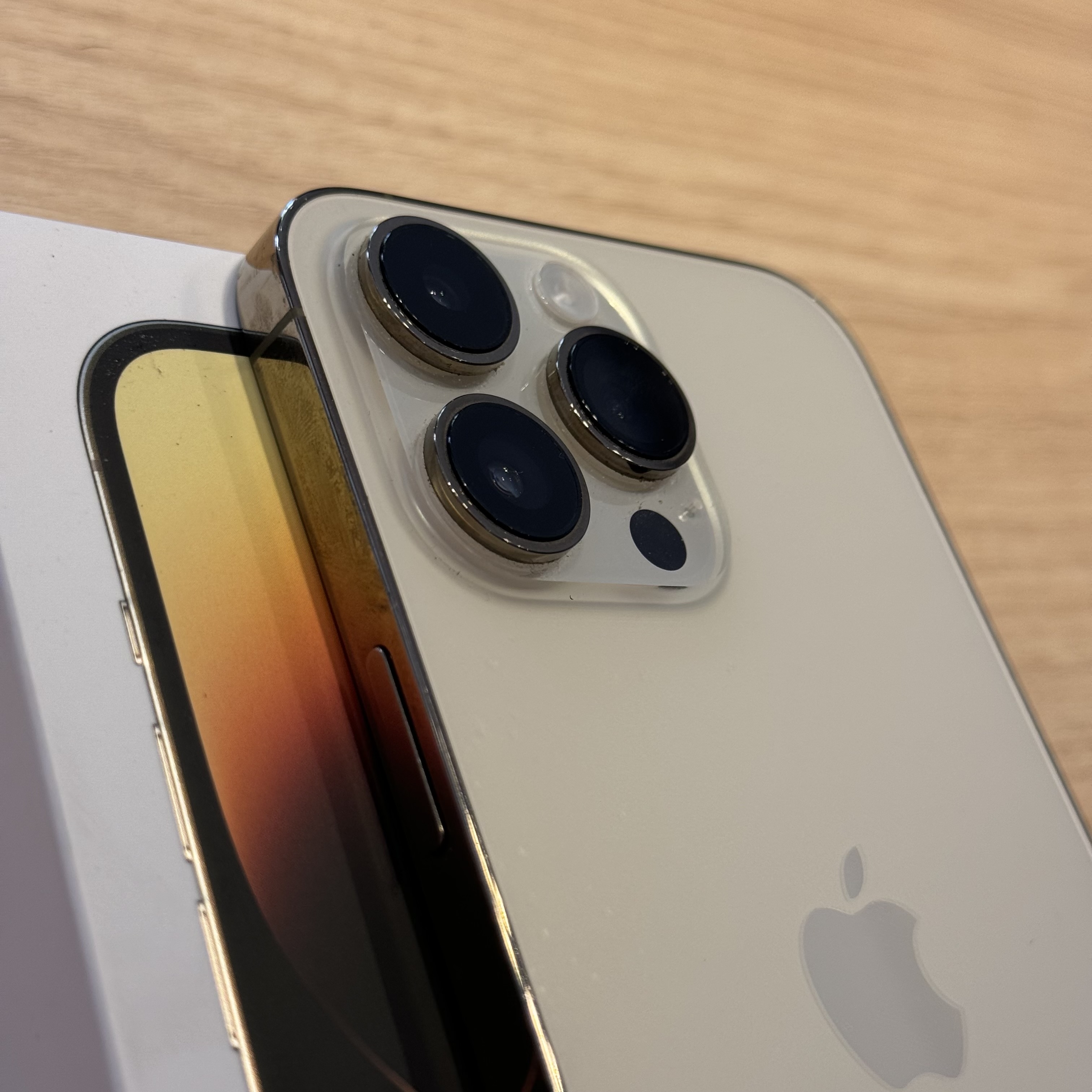 iPhone 14 Pro Max 128GB GOLD (seminovo) – LS