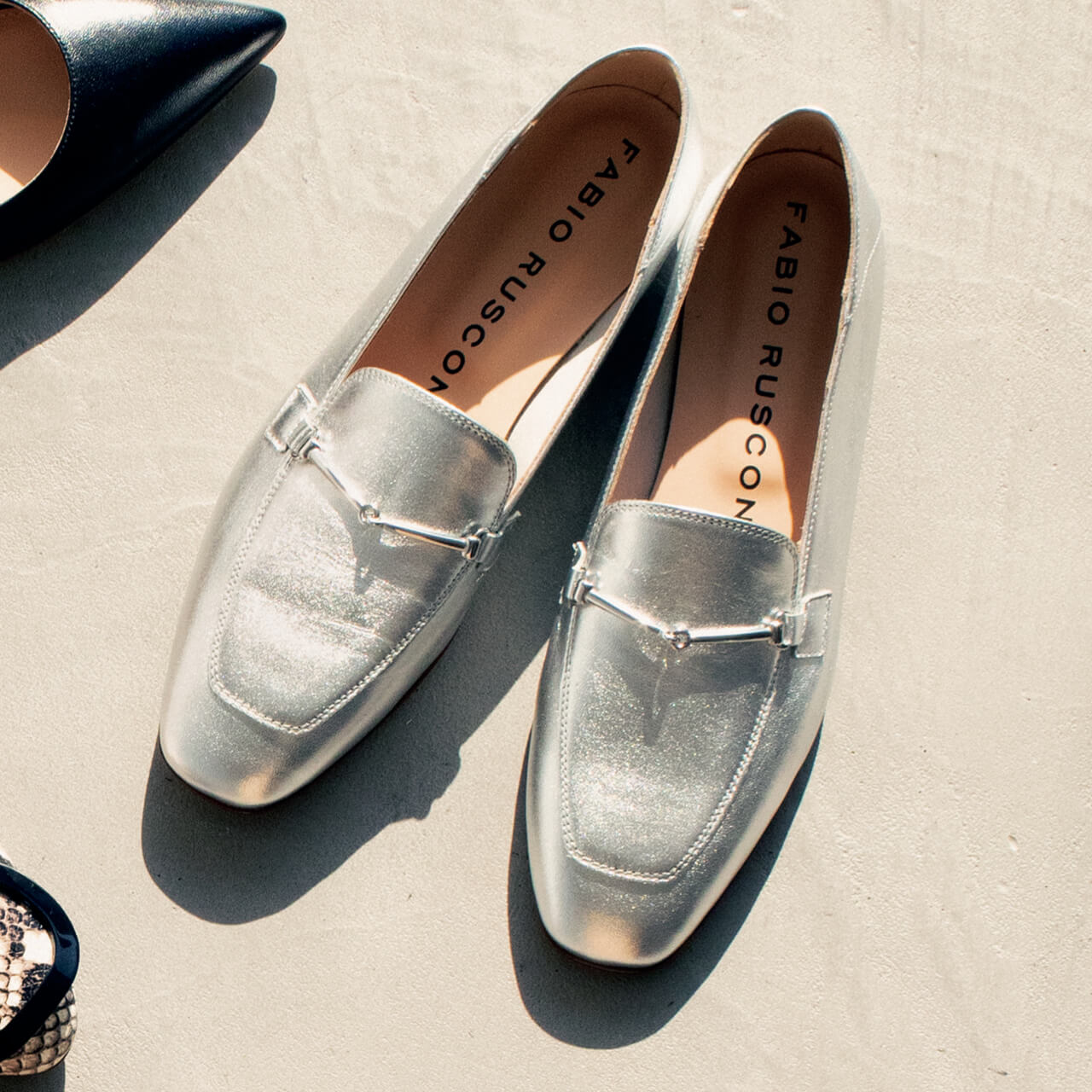 きれいな見た目とラクさを両立した「ファビオ ルスコーニ」の旬靴3選