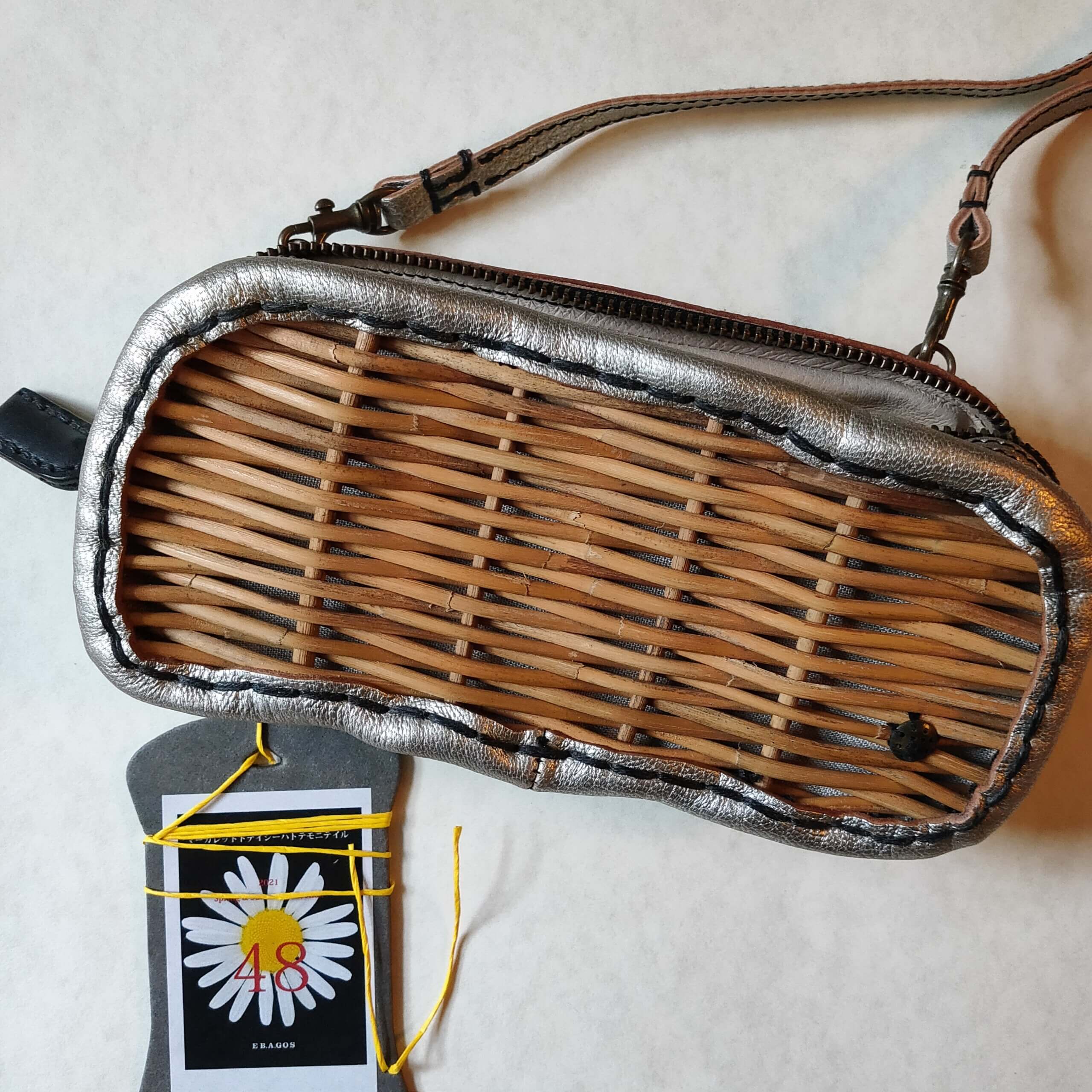 初エバゴス】悩んで決めたショルダーウォレット | LEE