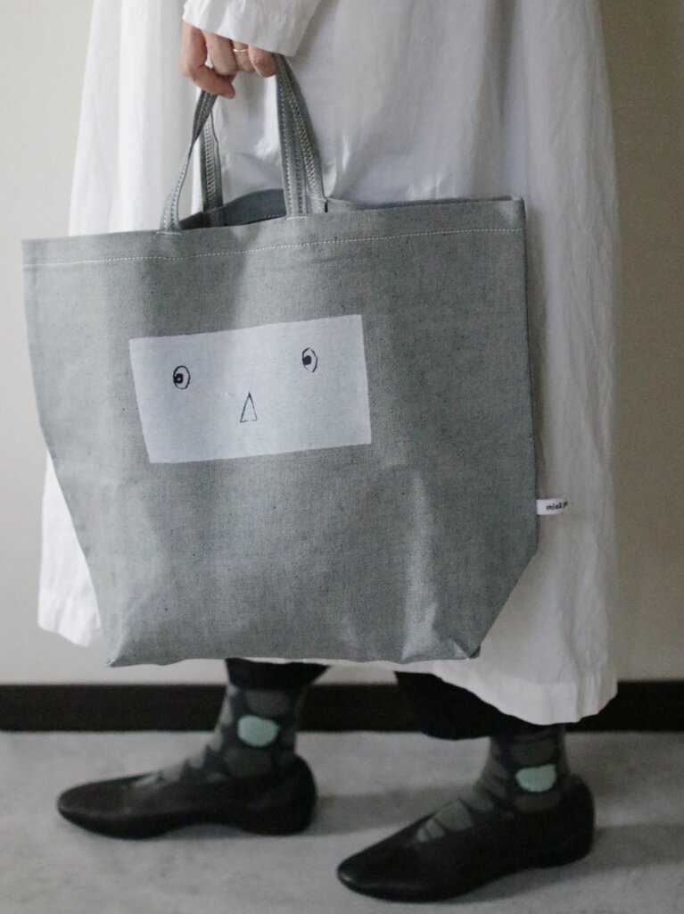 私も。【mina perhonen（ミナ ペルホネン）】2000円台のバッグをカブリ