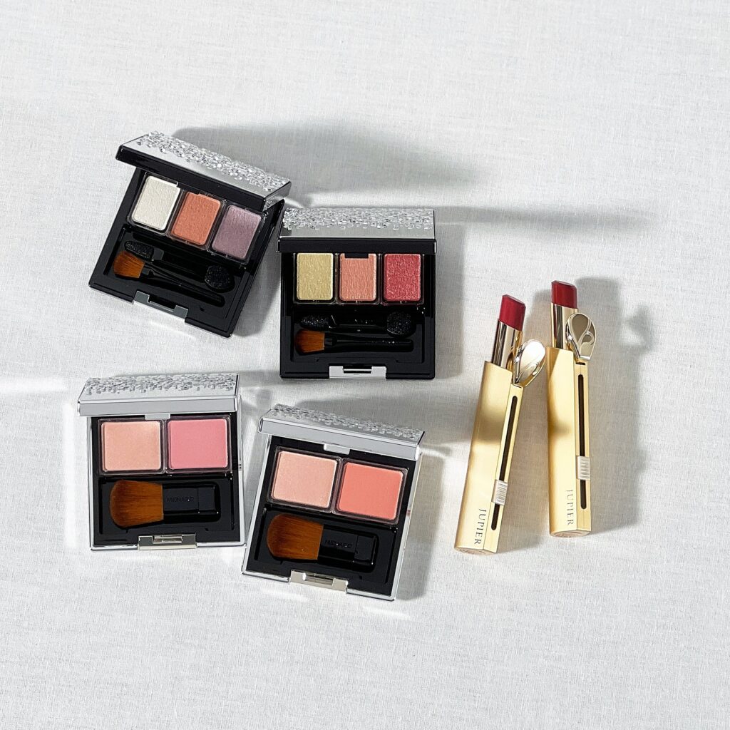 肌をきれいに見せる美しい発色と輝き！メナードの2023年秋冬