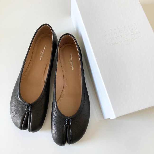 Maison Margiela】足袋バレエで足元からオシャレに♪ | LEE