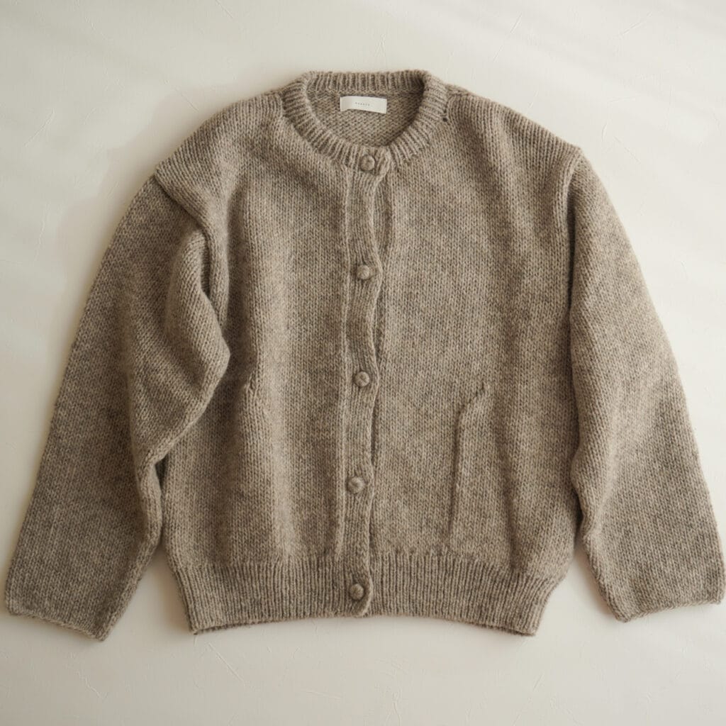 かぐれ】ペルーニットカーディガンと着回しコーデ | LEE