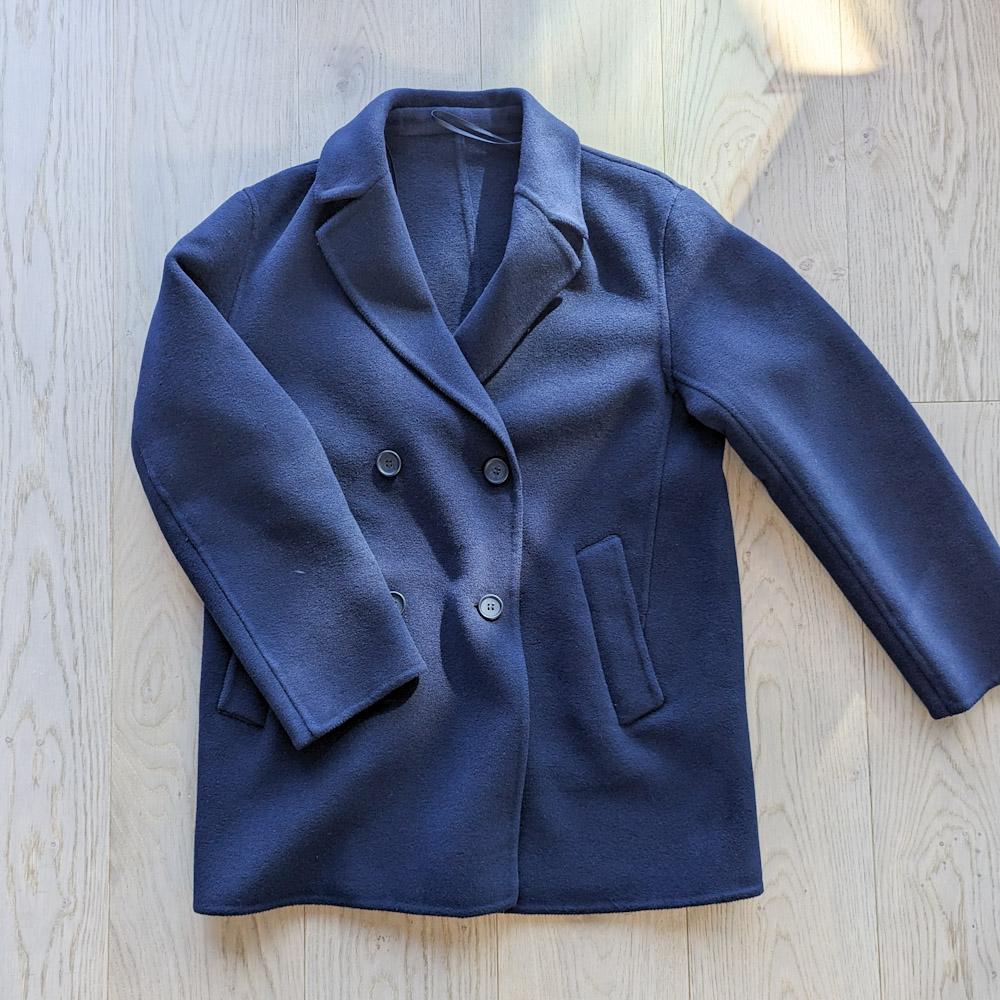 お値段以上！ユニクロのショートコートできれいめ通勤コーデ | LEE