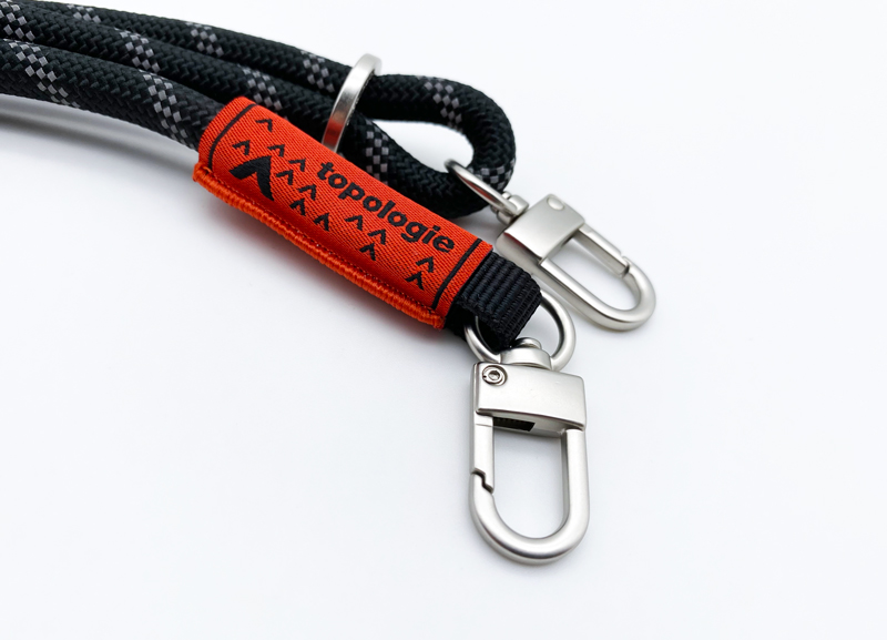 Topologie ストラップの太さは8mmがおすすめ！長さ調整も簡単！2年使っ