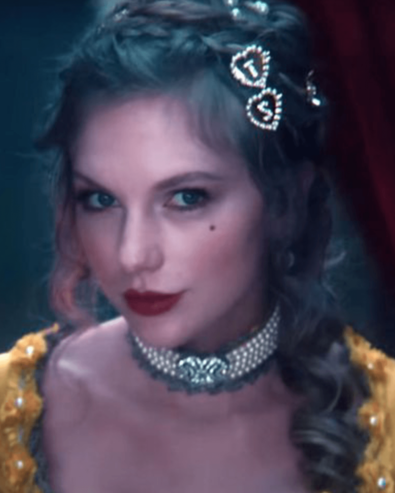 Love Actually Pearl Gram Clip | LELET NY