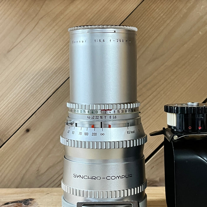 Hasselblad 500C with Carl Zeiss Planar 80mm f/2.8 Lens 250mm 5.6