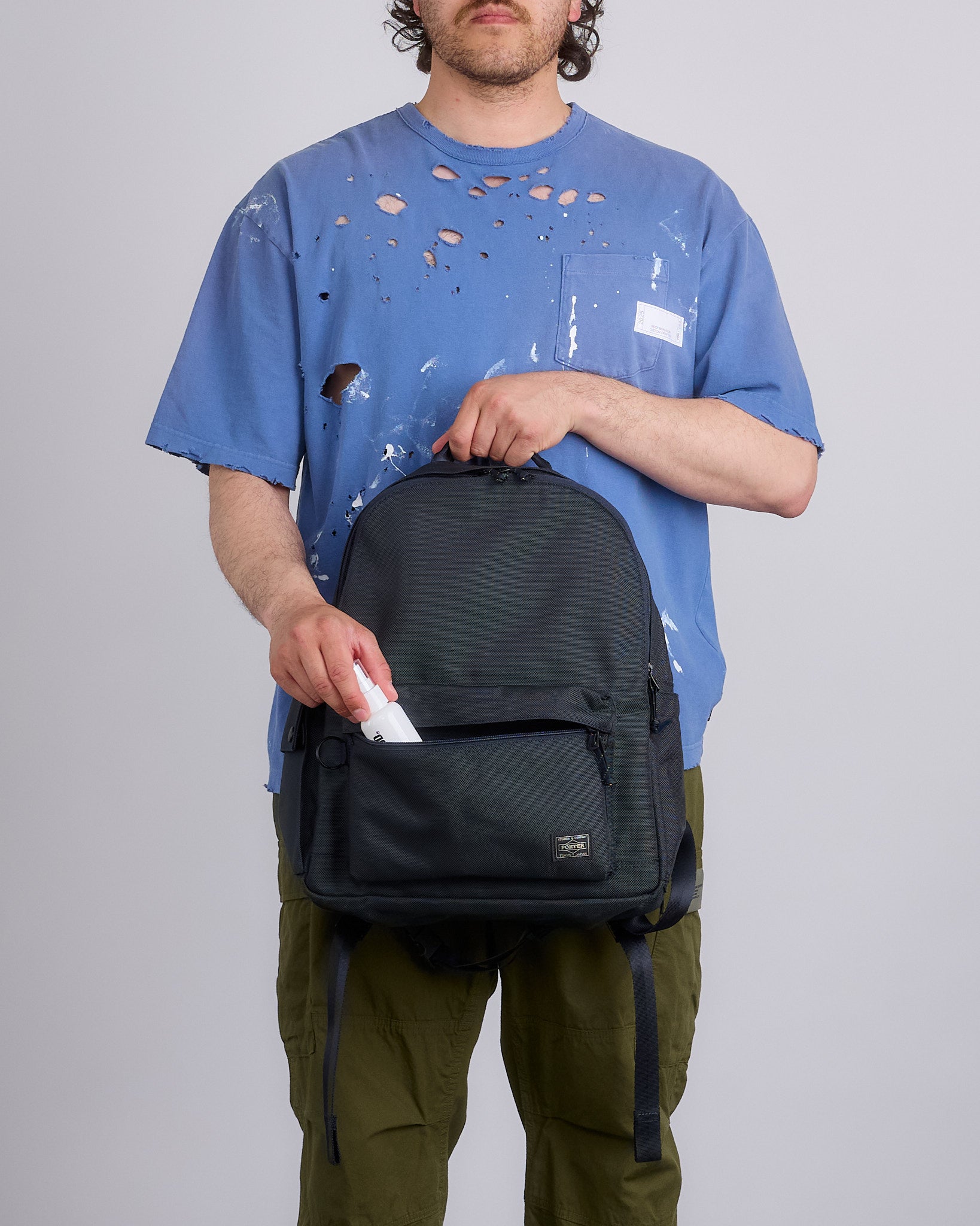 Porter Explorer (M) Daypack Navy – LESS 17