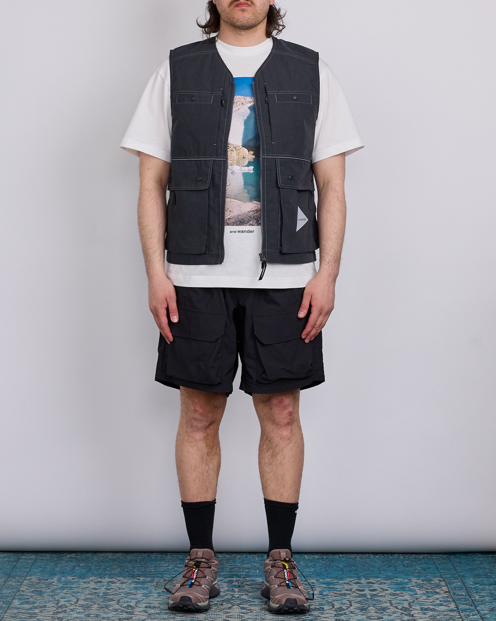 and wander Tough Aramid Cargo Vest (M) Charcoal – LESS 17