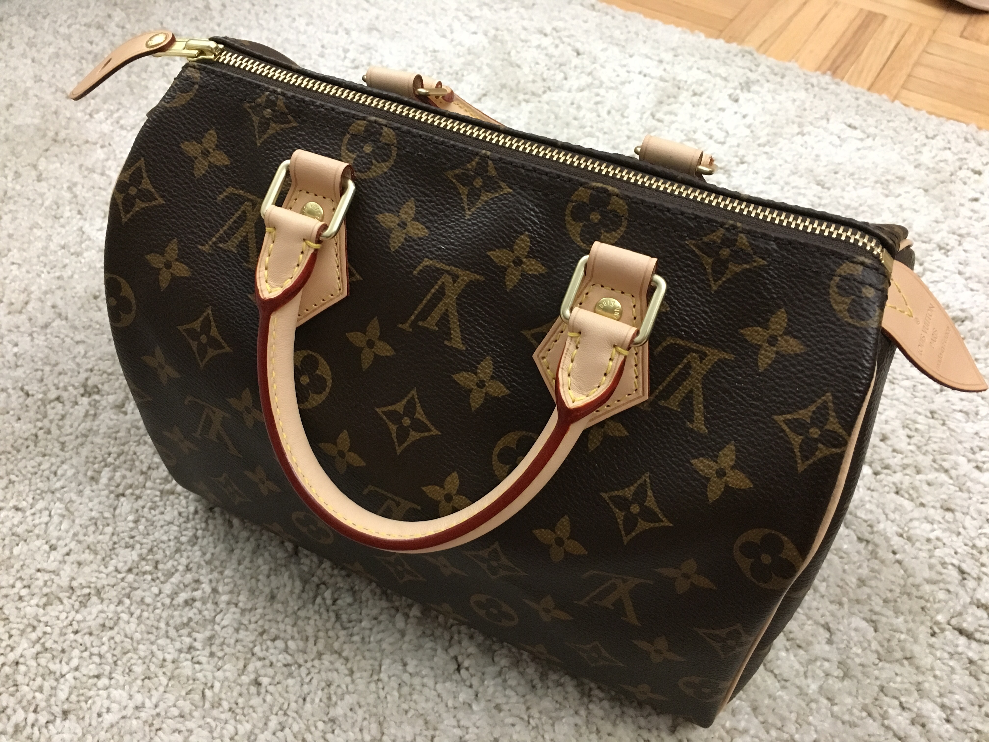 ちょっと待って！ヴィトンのヌメ革バッグを買ったらまずしておくこと