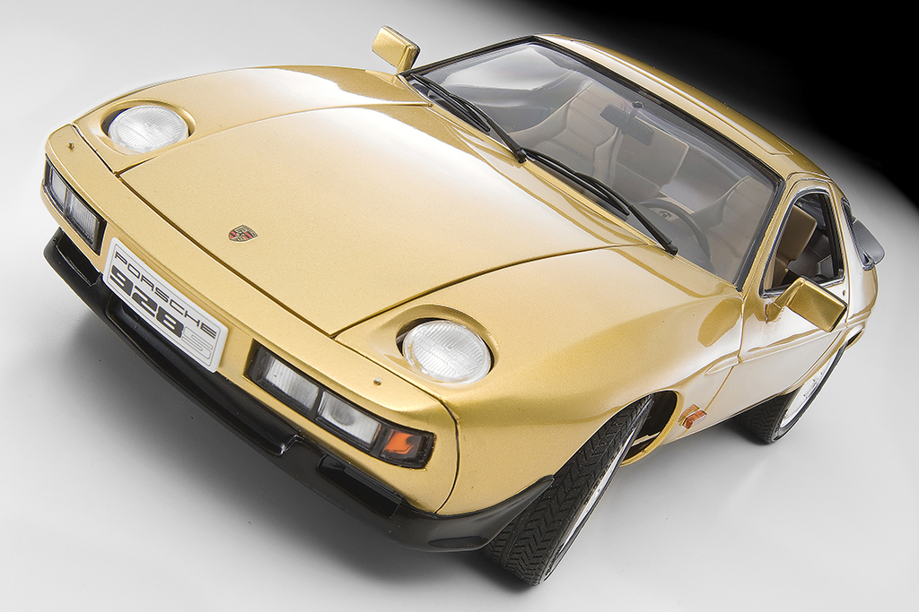 目玉が飛び出すこの仕上がり！タミヤ製1/20スケール「ポルシェ928S」を