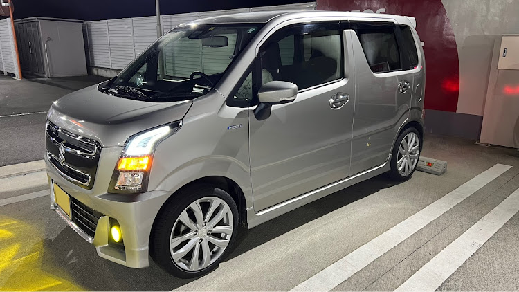 ワゴンRスティングレーのタイヤ交換・16インチ・スイフト純正ホイール