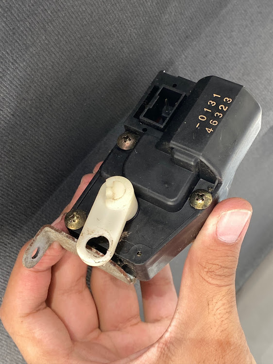 180SXのエアミックスドアアクチュエーター故障・風向切り替えに関する