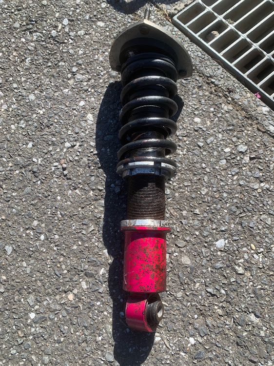 カプチーノの2026年初弄り・車高調交換DIY・抜けてないダンパー最高