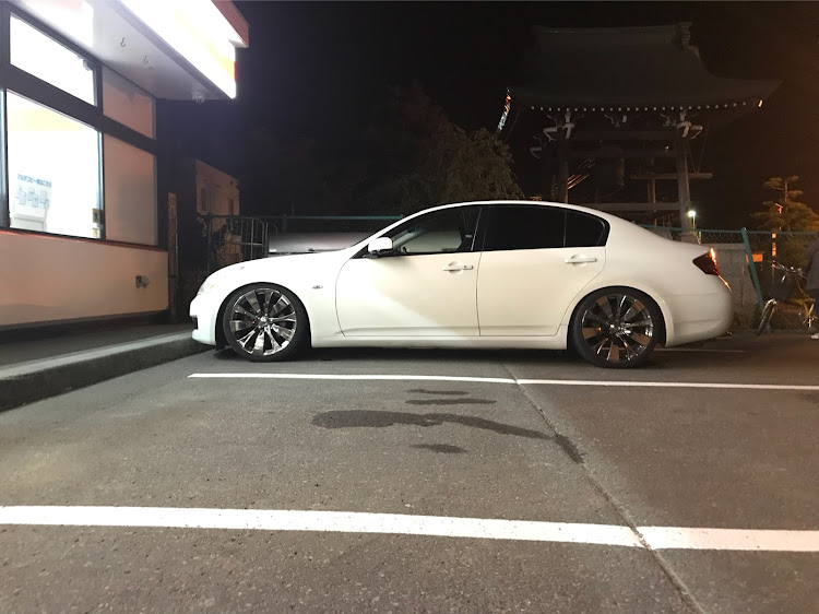 スカイラインの車高調・ラルグス・NV36・セダンに関するカスタム事例