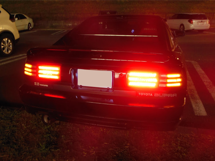 スープラのテールライトLED化・LED取付・ハイフラ防止に関するカスタム