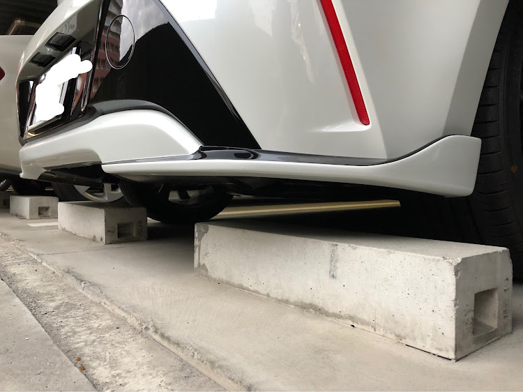 カローラスポーツのダウンサス・ローダウン・タナベサステック・nf210