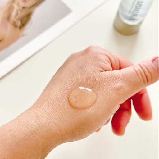 ミムラ hitogata スキンセラム 美容液 (MIMURA) hitogata skin serum