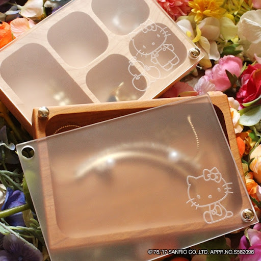 ハローキティジュエリーボックス　木製　2002年製