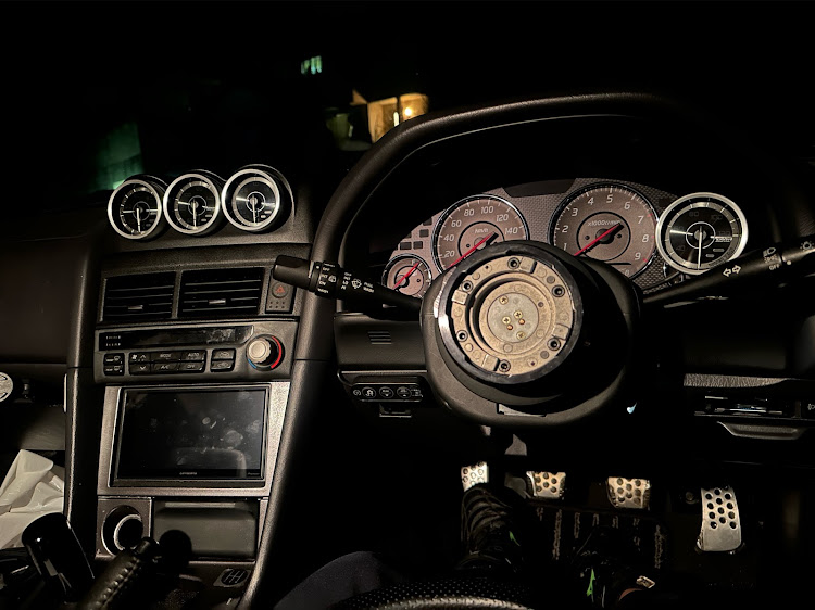 スカイラインのNC200・ナルディステアリング・NRG クイックリリース