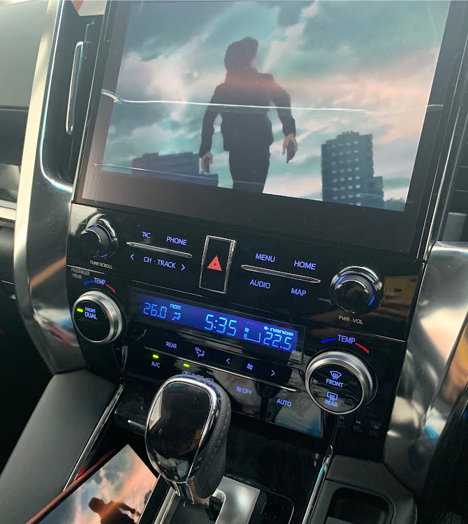 アルファードのアルファード30系後期・JBLプレミアムサウンドシステム