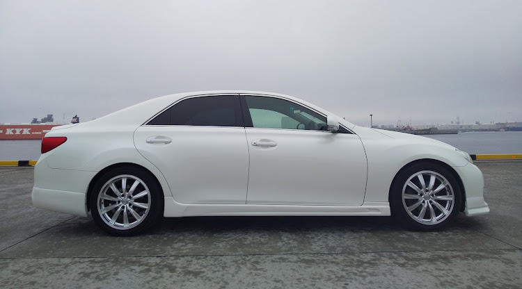 マークXのアライメント調整・サスペンション交換・エスペリア