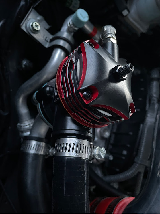 スイフトスポーツのBLITZ・ブローオフバルブ・BLITZエアクリ・zc33s