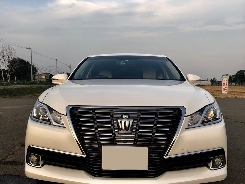 210系クラウン前期グリル・メッキのみ(トヨタ202ブラック車のグリル